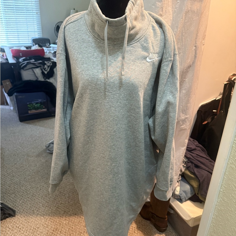 Nike Gray Sweatshirt